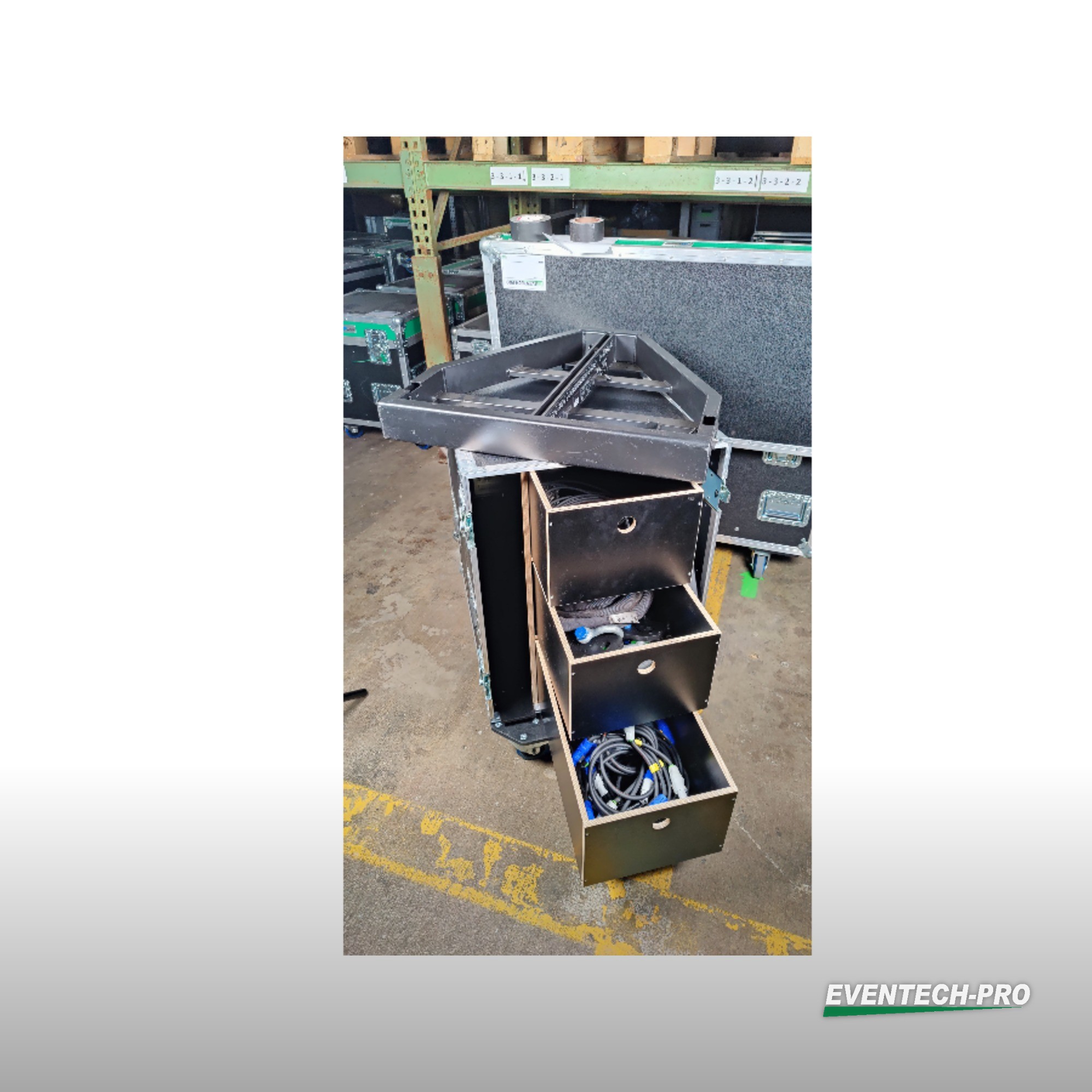 RCF HDL30A Rigging Set